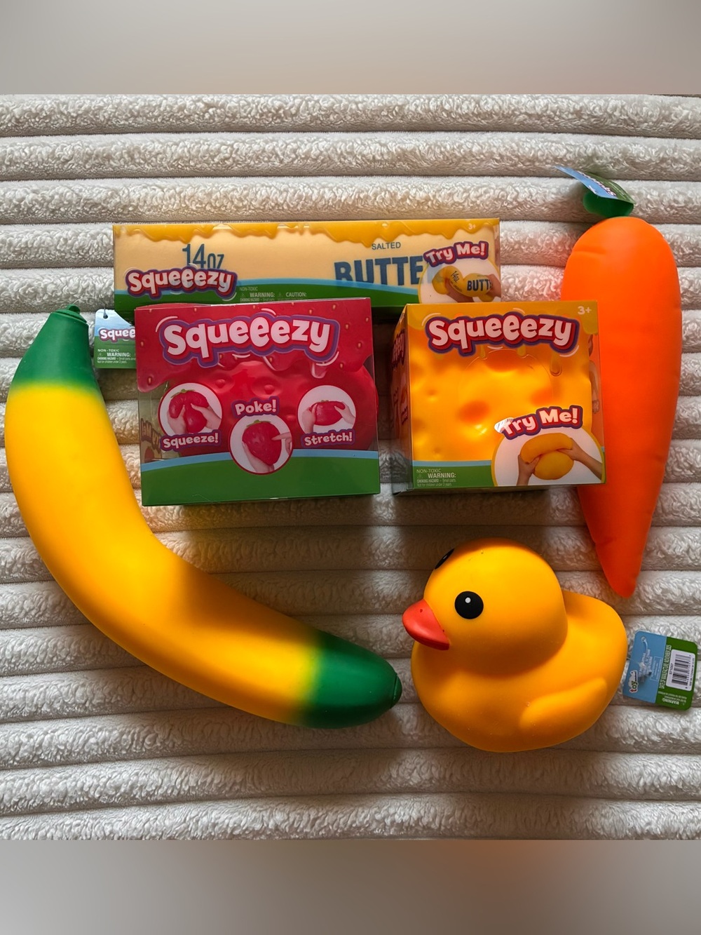Sunny Days Squeeezy Jumbo Squishy Strawberry Cheese Butter Carrot Duck Banana